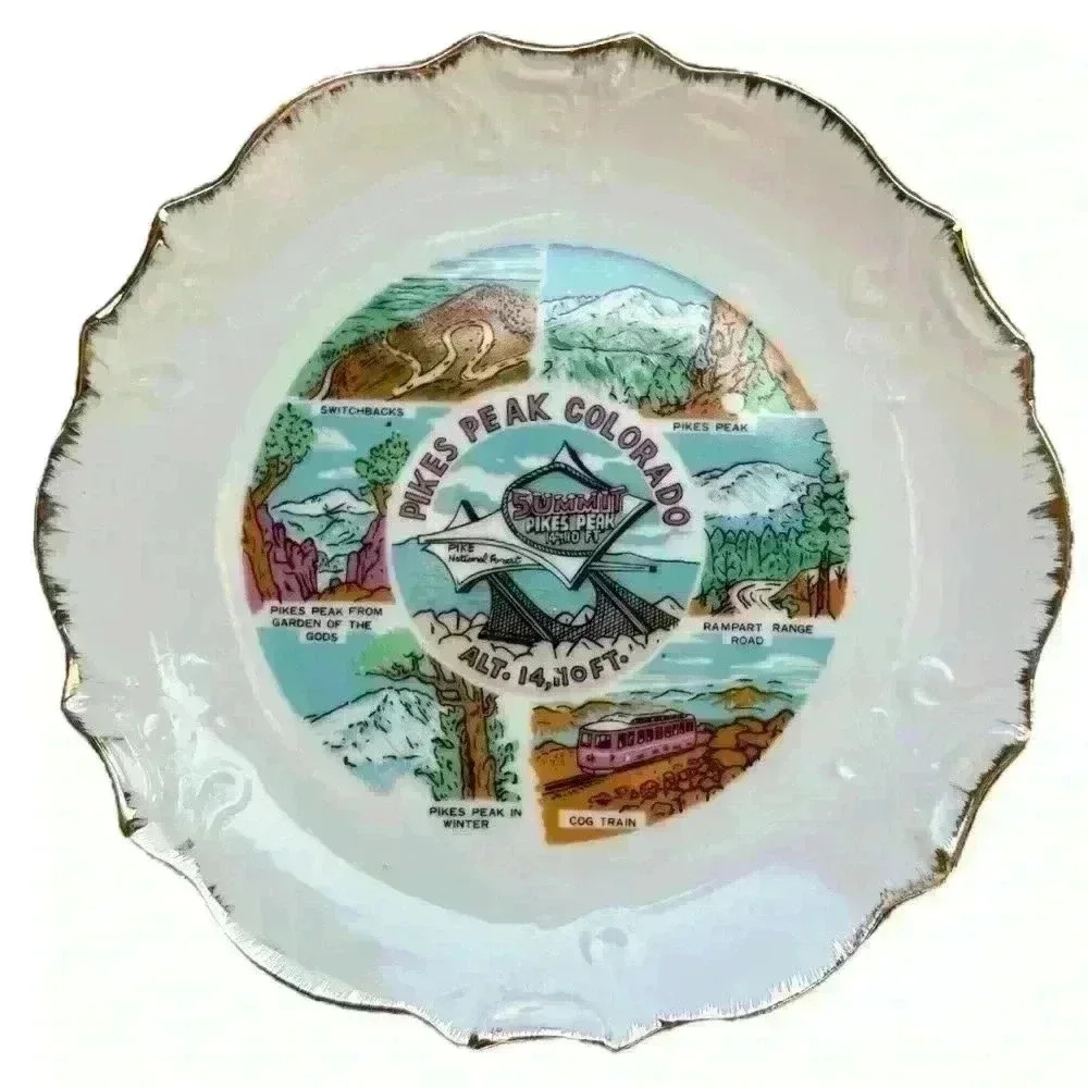 Vintage MCM Pikes Peak Colorado Travel Souvenir Hanging Plate Decor White & Gold